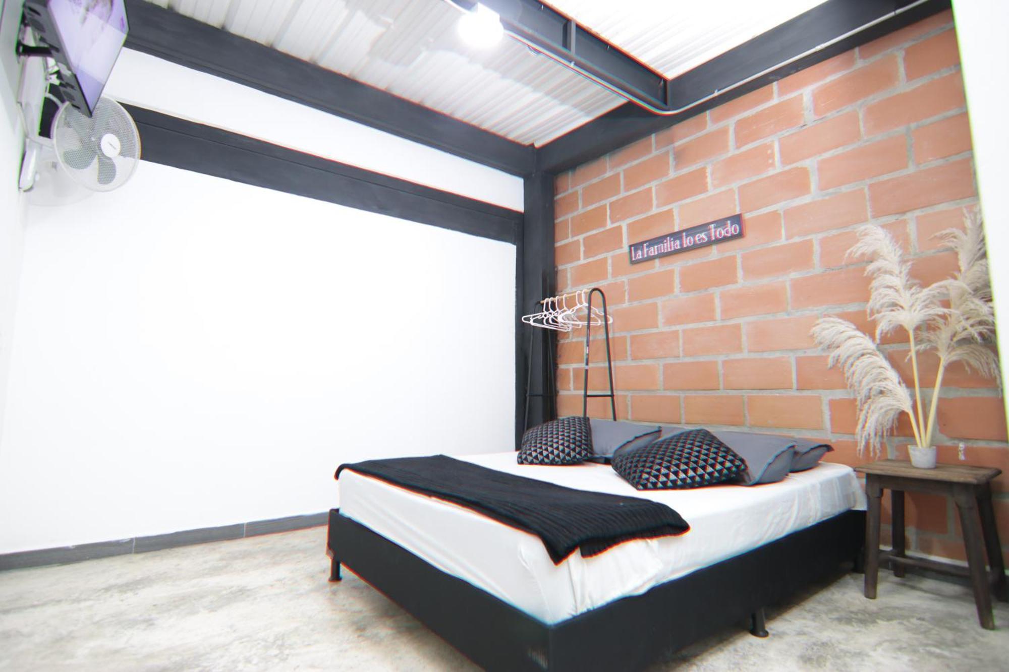 Casa Laureles Malibu * Medellin